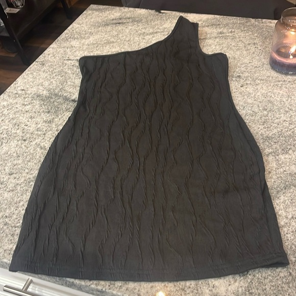 ⭐️SHEIN one should body con dress! Size Large NWOT! Never worn!! - Picture 2 of 2